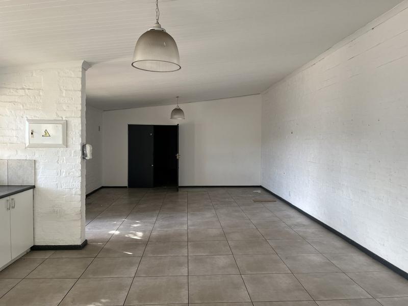 To Let commercial Property for Rent in Montague Gardens Western Cape